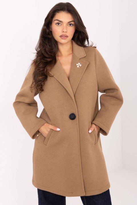 Płaszcz Damski Model IT-PL-FL8153.60 Camel - Rue Paris Płaszcz Damski Model IT-PL-FL8153.60 Camel - Rue Paris