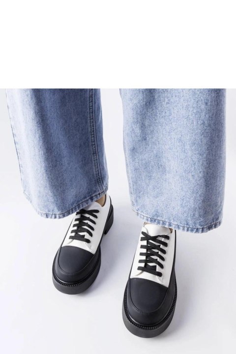 Białe półbuty na płaskim obcasie Merico - Solea