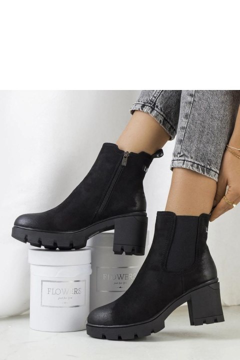 Czarne zamszowe botki na obcasie Svelte - Solea